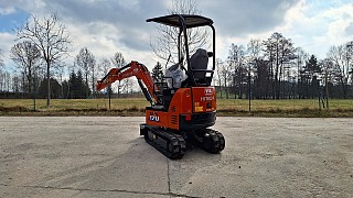 neuer Minibagger Hitachi ZX17 im Mietpark