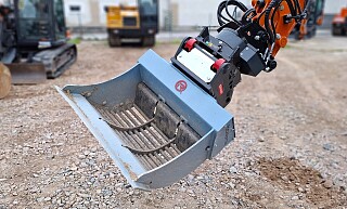 vis_bautechnik_hydraulischer_siebloeffel_1.jpg