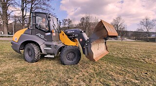 vis_bautechnik_radlader_mecalac_as_700_7.jpg